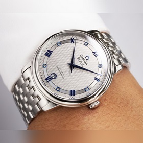 Серия Omega Seamaster - часы для пар. Подлинный дизайн, надписи н
