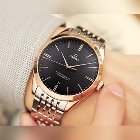 Серия Omega Seamaster. Оригинальный рельефный узор, синхронизация