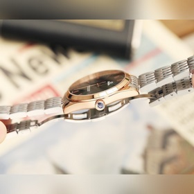 Серия Omega Seamaster. Оригинальный рельефный узор, синхронизация
