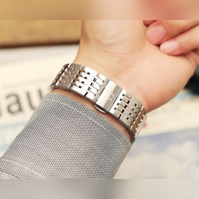 Серия Omega Seamaster. Оригинальный рельефный узор, синхронизация