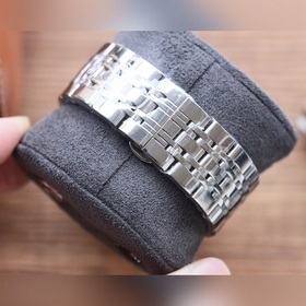 Золото и белый Мужчины любят  Четырехстрелочные часы Новинка： эк