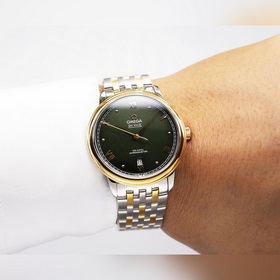 Серия Omega Seamaster - часы для пар. Подлинный дизайн, надписи н