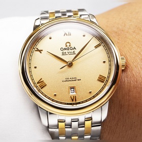 Серия Omega Seamaster - часы для пар. Подлинный дизайн, надписи н