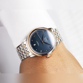 Серия Omega Seamaster - часы для пар. Подлинный дизайн, надписи н