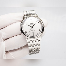 Серия Omega Seamaster - часы для пар. Подлинный дизайн, надписи н
