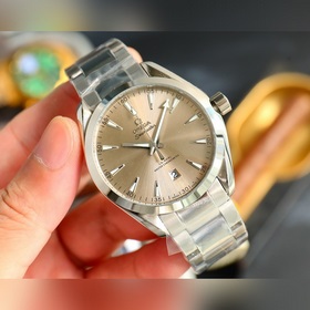 Новейший механизм V12 8500 с коаксиальным ротором, три функции в 