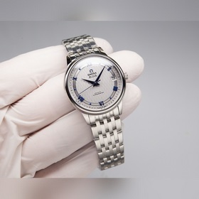 Серия Omega Seamaster - часы для пар. Подлинный дизайн, надписи н