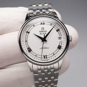 Серия Omega Seamaster - часы для пар. Подлинный дизайн, надписи н