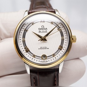 Серия Omega Seamaster - часы для пар. Подлинный дизайн, надписи н