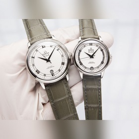 Серия Omega Seamaster - часы для пар. Подлинный дизайн, надписи н
