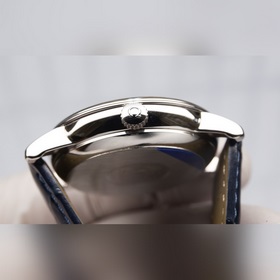 Серия Omega Seamaster - часы для пар. Подлинный дизайн, надписи н