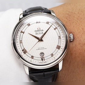 Серия Omega Seamaster - часы для пар. Подлинный дизайн, надписи н