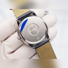 Серия Omega Seamaster - часы для пар. Подлинный дизайн, надписи н