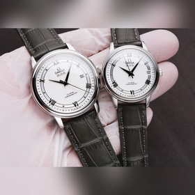 Серия Omega Seamaster - часы для пар. Подлинный дизайн, надписи н
