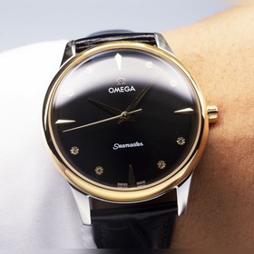 Бренд Omega Тип： Элитные часы для мужчин Материал： корпус из нерж