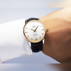 Бренд Omega Тип： Элитные часы для мужчин Материал： корпус из нерж
