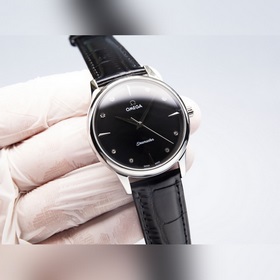 Бренд Omega Тип： Элитные часы для мужчин Материал： корпус из нерж