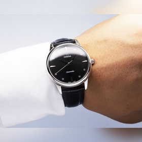 Бренд Omega Тип： Элитные часы для мужчин Материал： корпус из нерж