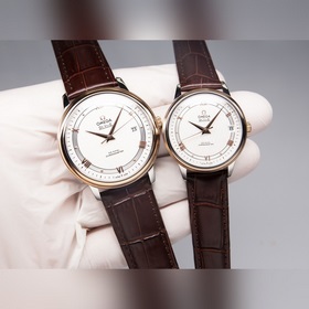 Серия Omega Seamaster - часы для пар. Подлинный дизайн, надписи н