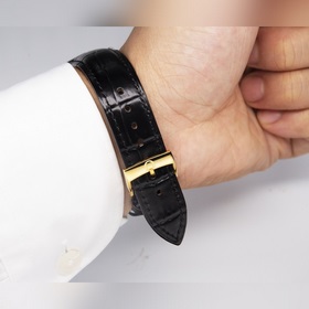 Серия Omega Seamaster - часы для пар. Подлинный дизайн, надписи н