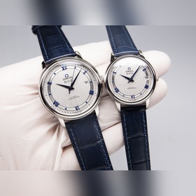 Серия Omega Seamaster - часы для пар. Подлинный дизайн, надписи н