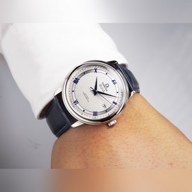 Серия Omega Seamaster - часы для пар. Подлинный дизайн, надписи н