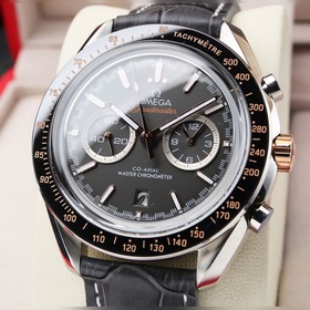 Новые часы Omega Speedmaster Racing. Часы имеют 42-миллиметровый 