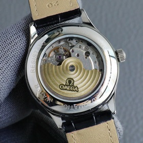 Бренд Omega (новая модель с тремя стрелками, деловой и повседневн