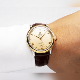 Серия Omega Seamaster - часы для пар. Подлинный дизайн, надписи н