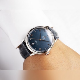 Серия Omega Seamaster - часы для пар. Подлинный дизайн, надписи н