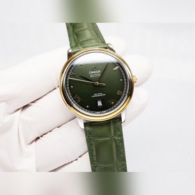 Серия Omega Seamaster - часы для пар. Подлинный дизайн, надписи н