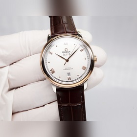 Серия Omega Seamaster - часы для пар. Подлинный дизайн, надписи н