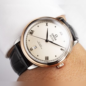 Серия Omega Seamaster - часы для пар. Подлинный дизайн, надписи н