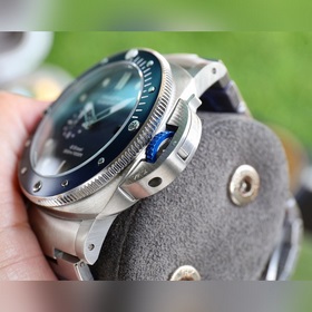 Новейшая версия V7. Panerai SUBMERSIBLE BMG-TECH — 47-миллиметров