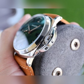 Точно такая же модель, как у Ди Ли Жэба Бренд： Panerai Серия： LU