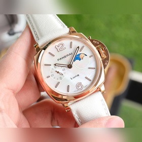 Точно такая же модель, как у Ди Ли Жэба Бренд： Panerai Серия： LU