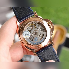Точно такая же модель, как у Ди Ли Жэба Бренд： Panerai Серия： LU
