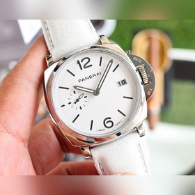 Точно такая же модель, как у Ди Ли Жэба Бренд： Panerai Серия： LU