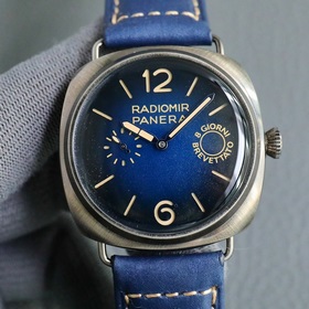 Новая модель Panerai SUBMERSIBLE BMG-TECH — 44-миллиметровые часы