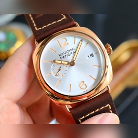 Новая модель V7 Бренд  Panerai Серия  Radiomir Тип механизма 