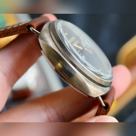 Новая модель Panerai SUBMERSIBLE BMG-TECH — 44-миллиметровые часы