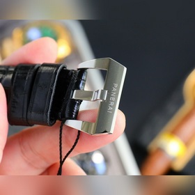 Новая модель V7 Panerai Luminor AM01294. Новейшая версия V7 Paner