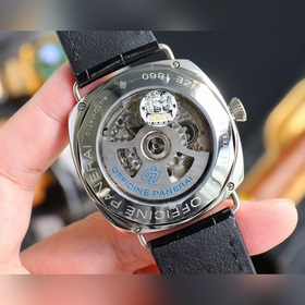 Новая модель V7 Panerai Luminor AM01294. Новейшая версия V7 Paner