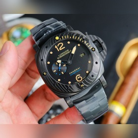 Новая модель SUBMERSIBLE BMG-TECH от Panerai — 47-миллиметровая ч