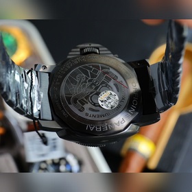 Новая модель SUBMERSIBLE BMG-TECH от Panerai — 47-миллиметровая ч