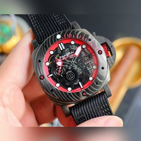 Новая модель SUBMERSIBLE BMG-TECH от Panerai — 47-миллиметровая ч