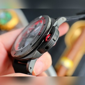 Новая модель SUBMERSIBLE BMG-TECH от Panerai — 47-миллиметровая ч