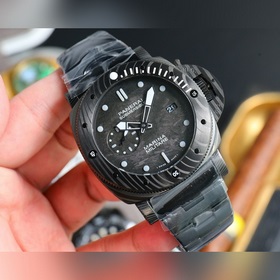 Новая модель SUBMERSIBLE BMG-TECH от Panerai — 47-миллиметровая ч