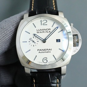 Panerai AM01036 [V8 версия, эксклюзивно в продаже] — это усоверше