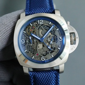 Panerai AM01036 [V8 версия, эксклюзивно в продаже] — это усоверше